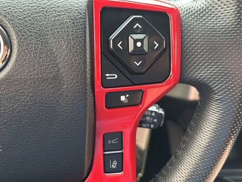 Used 2022 Toyota Tacoma SR5 RWD image 25