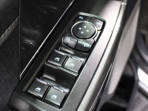 Used 2023 Ford F150 Lariat w/ Equipment Group 502A High AWD/4WD image 7