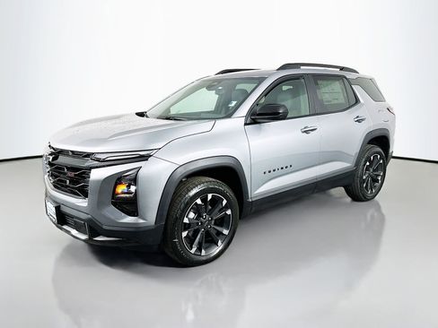 New 2026 Chevrolet Equinox RS AWD/4WD image 3