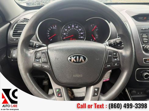 Used 2014 Kia Sorento LX AWD/4WD image 18