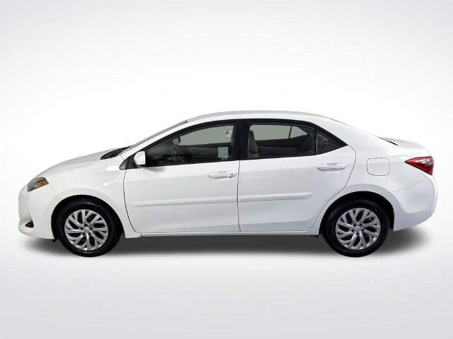 Used 2017 Toyota Corolla LE w/ Carpet Mat Package (TMS) FWD image 28