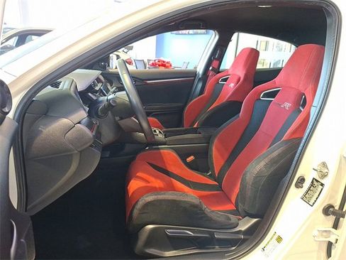 Used 2017 Honda Civic Type R image 13