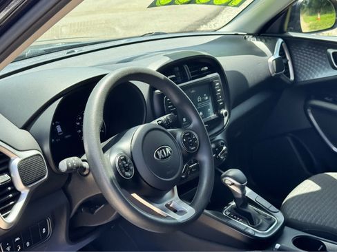 Used 2021 Kia Soul S FWD image 40