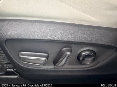 Used 2023 Toyota RAV4 Limited FWD image 16