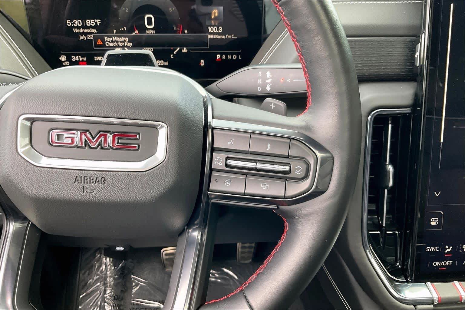 Used 2025 GMC Yukon AT4 Ultimate w/ LPO, Floor Liner Package AWD/4WD image 47