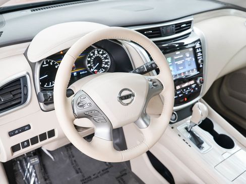Used 2016 Nissan Murano SV AWD/4WD image 20