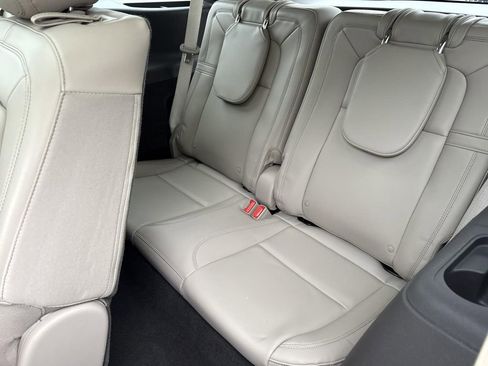 Used 2022 Lincoln Aviator Reserve w/ Equipment Group 201A image 17