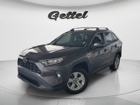 Used 2021 Toyota RAV4 XLE FWD image 1