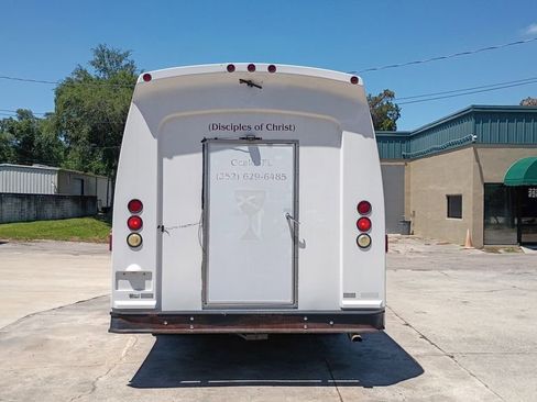 Used 2003 Ford E-450 and Econoline 450 RWD image 11