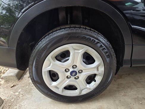 Used 2018 Ford Escape S FWD image 10