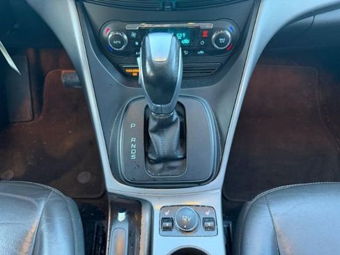 Used 2015 Ford Escape SE w/ Equipment Group 201A FWD image 14