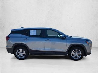 Used 2024 GMC Terrain SLE AWD/4WD video 4