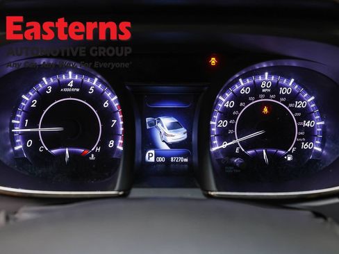 Used 2017 Toyota Avalon Limited w/ All Weather Liner Package FWD image 18