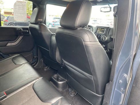 Used 2016 Jeep Wrangler Unlimited Sport AWD/4WD image 39