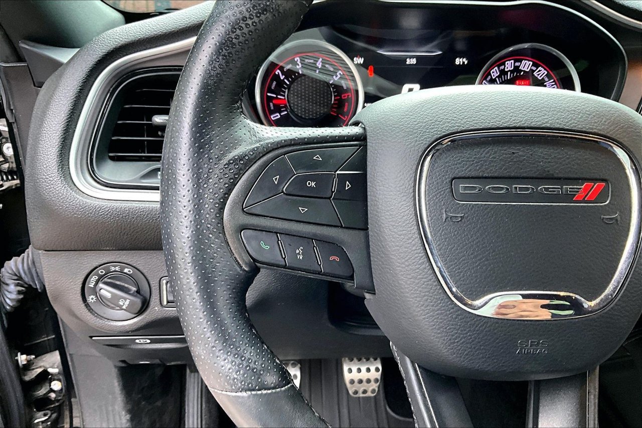 Used 2019 Dodge Challenger R/T Scat Pack RWD image 9