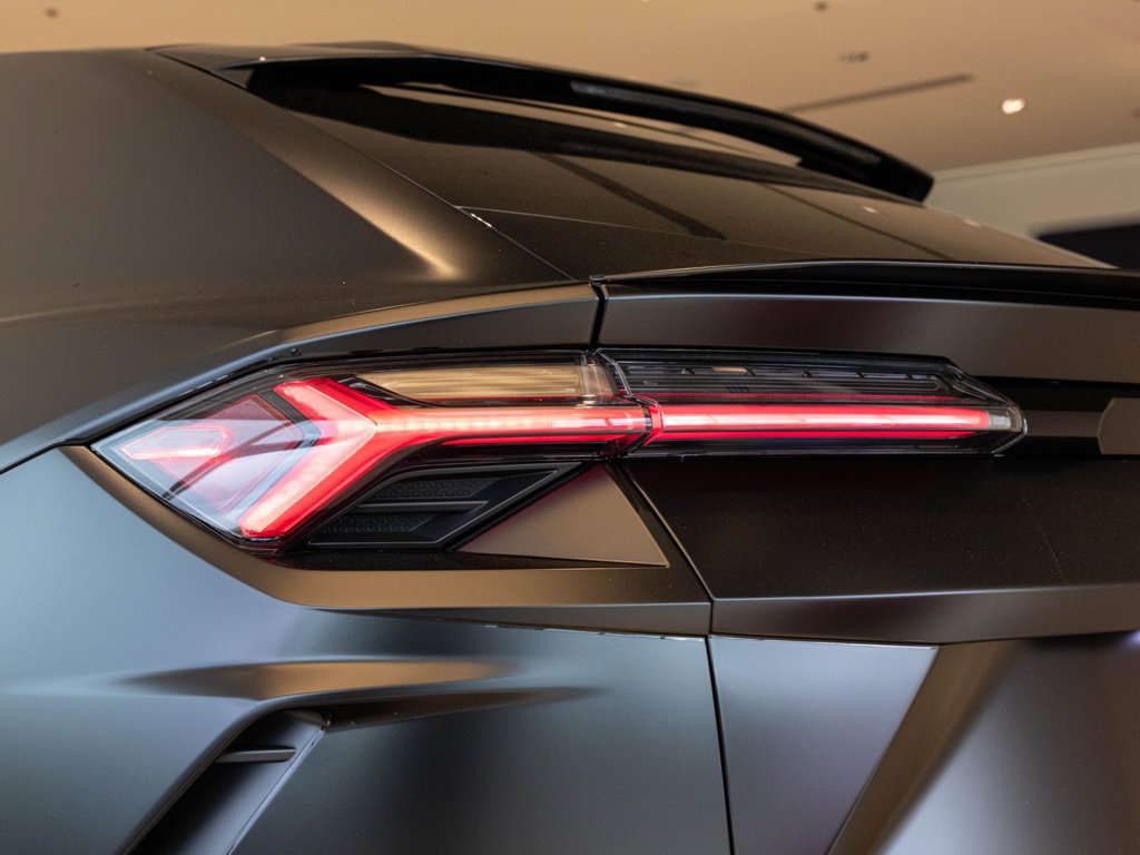 Used 2022 Lamborghini Urus AWD/4WD image 51