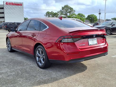 Used 2024 Honda Accord EX image 3