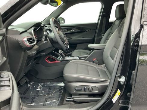 Used 2023 Chevrolet TrailBlazer RS w/ Convenience Package AWD/4WD image 10