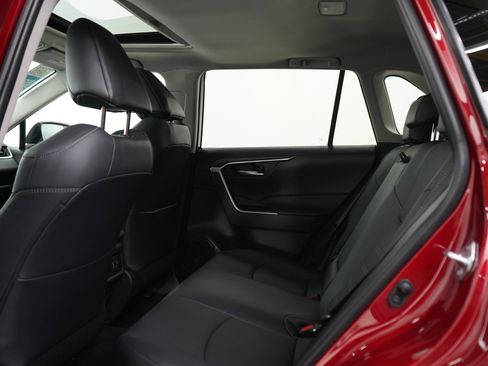 Used 2025 Toyota RAV4 XLE Premium w/ Weather Package AWD/4WD image 19