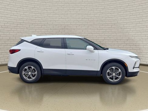Used 2023 Chevrolet Blazer LT FWD image 4