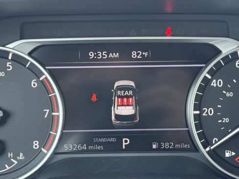 Used 2023 Nissan Rogue SV image 18