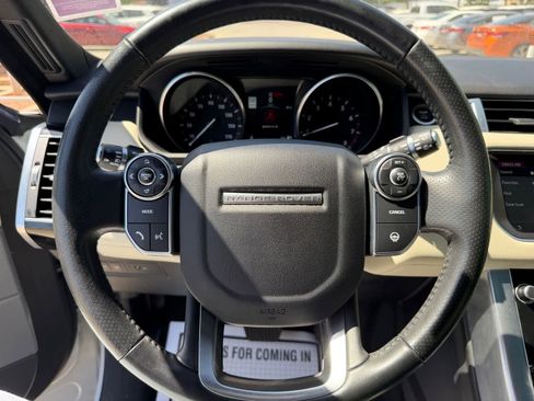 Used 2017 Land Rover Range Rover Sport HSE AWD/4WD image 18