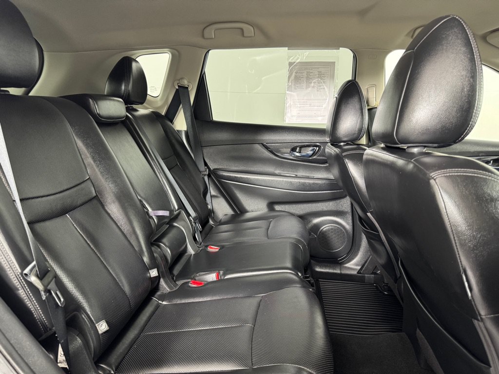 Used 2018 Nissan Rogue SL AWD/4WD image 21