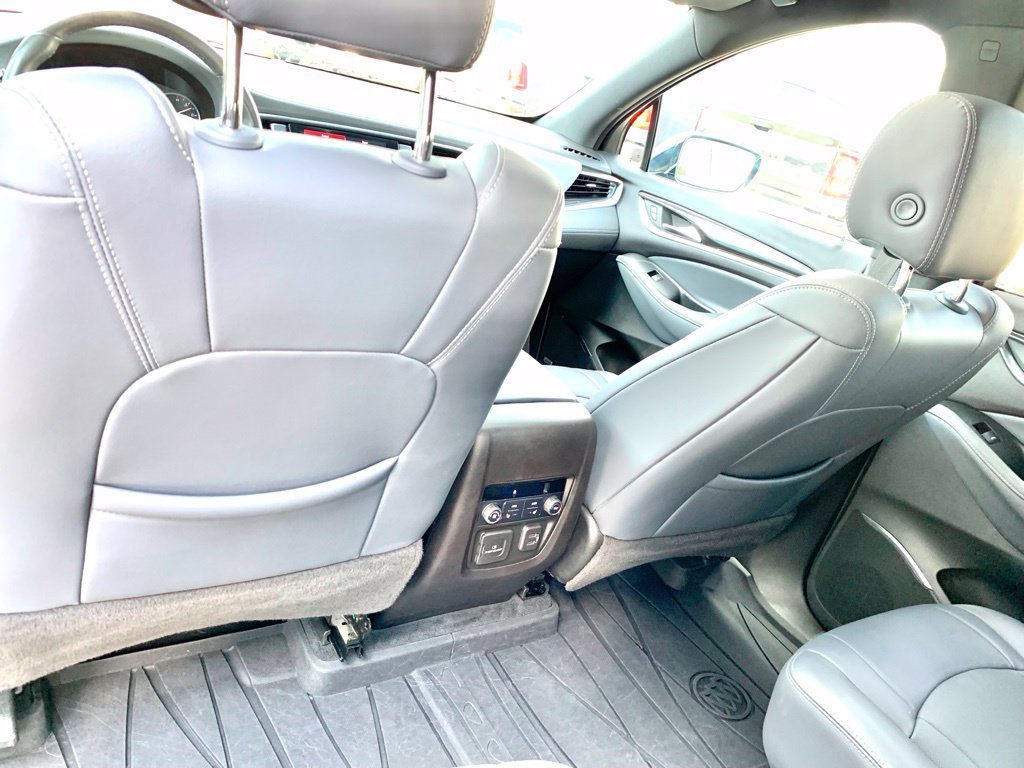 Used 2022 Buick Enclave Premium w/ Experience Buick Package FWD image 21