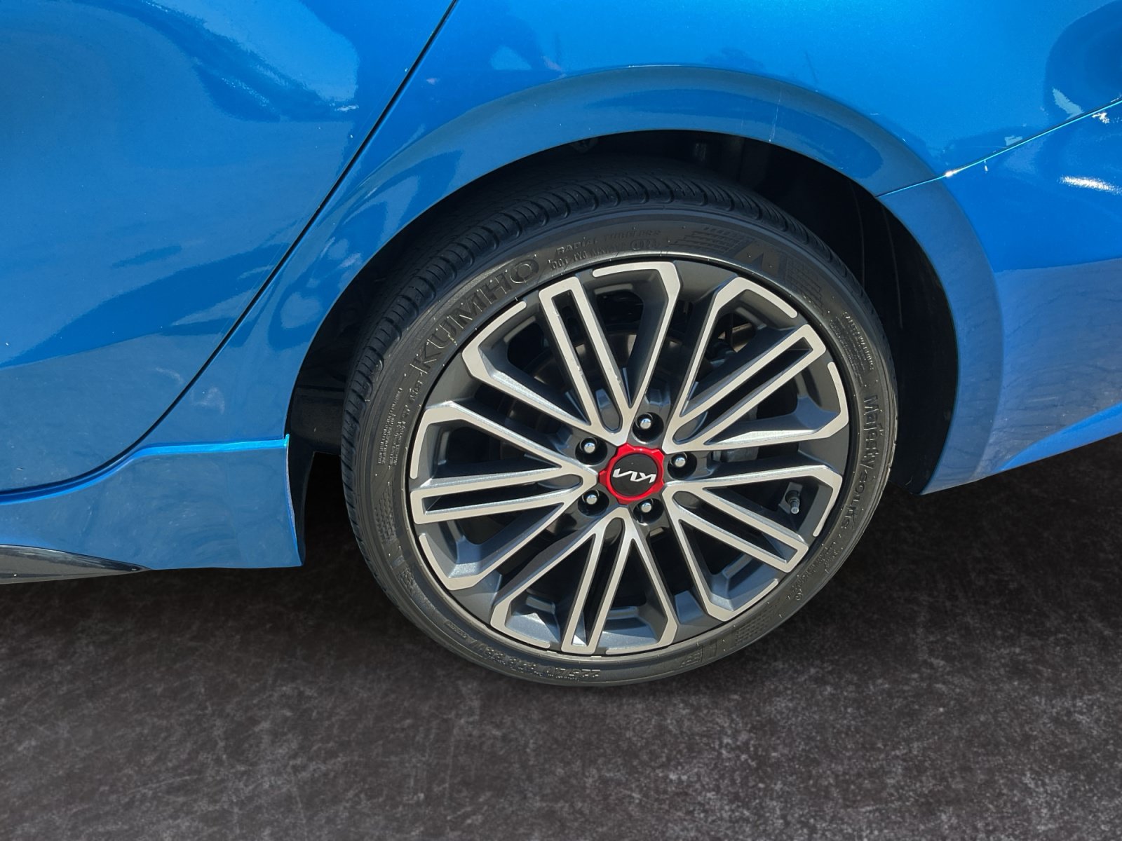 Used 2024 Kia Forte GT FWD image 9