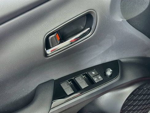 Used 2020 Toyota Prius XLE w/ Advanced Technology Package FWD image 17