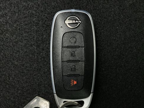 Used 2023 Nissan Kicks SV w/ Interior Electronics Package FWD image 24