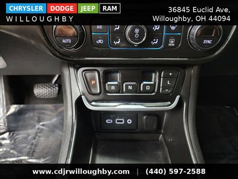 Used 2019 GMC Terrain SLE w/ Driver Convenience Package FWD image 23