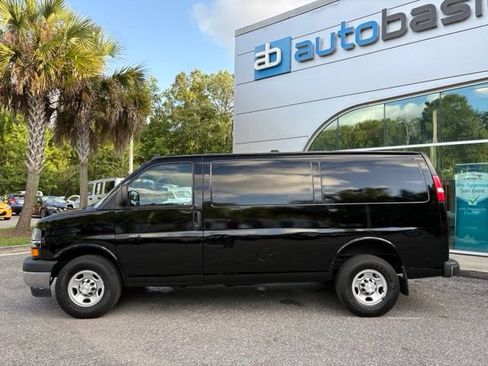 Used 2019 Chevrolet Express 2500 w/ Driver Convenience Package RWD image 2