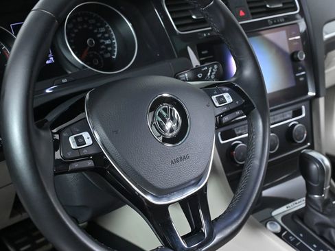 Used 2019 Volkswagen Golf Alltrack SE image 14