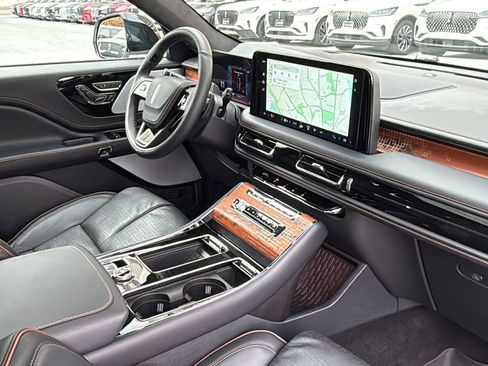 New 2025 Lincoln Aviator Black Label w/ Black Label Special Edition image 6
