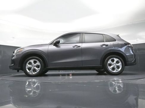 Certified 2025 Honda HR-V LX image 39