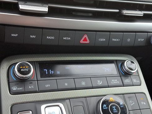 Used 2024 Hyundai Palisade SEL image 14