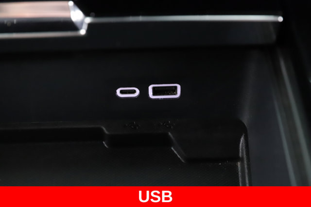 Used 2026 GMC Yukon Denali w/ Sun & Power Step Package AWD/4WD image 28