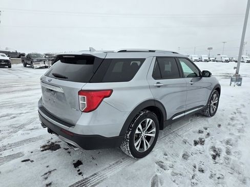 Used 2020 Ford Explorer Platinum w/ Premium Technology Package image 7