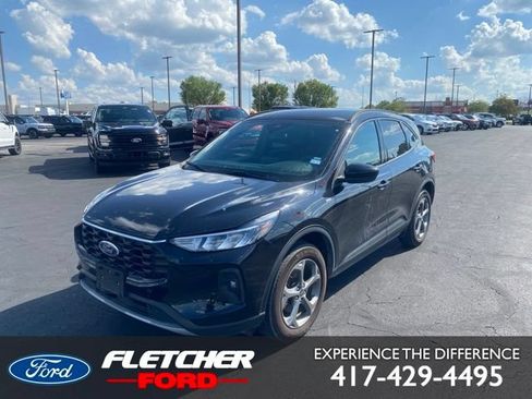 Used 2025 Ford Escape ST-Line Select AWD/4WD image 1