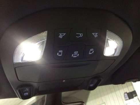 New 2026 Chrysler Pacifica Limited w/ S Appearance Package image 20