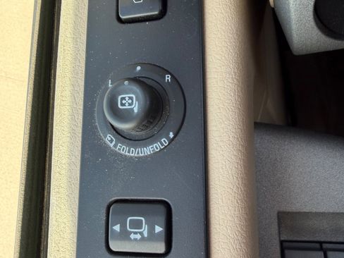 Used 2011 Ford F250 Lariat w/ Lariat Interior Pkg RWD image 28