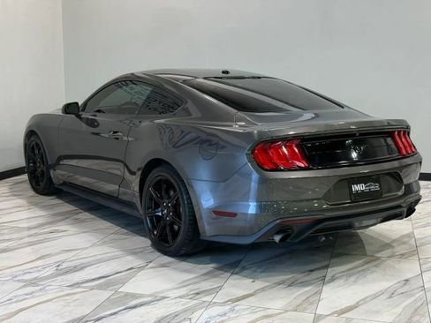 Used 2018 Ford Mustang Coupe w/ Equipment Group 101A RWD image 8