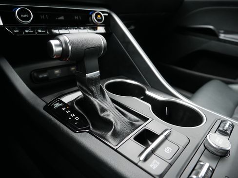 Used 2024 Kia K5 GT-Line image 24