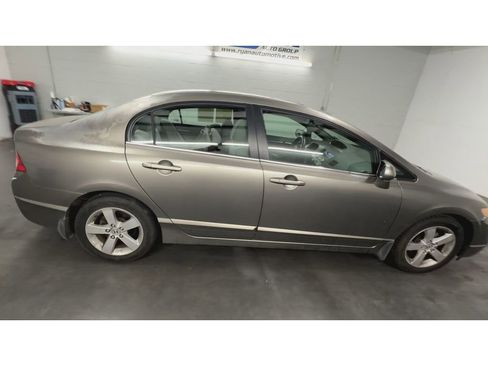 Used 2006 Honda Civic EX image 9