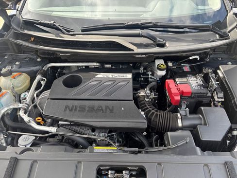 Used 2025 Nissan Rogue SV image 34