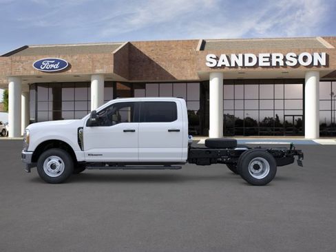 New 2026 Ford F350 XL w/ XL Chrome Package AWD/4WD image 4