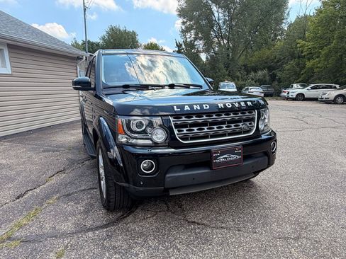 Used 2016 Land Rover LR4 HSE AWD/4WD image 9