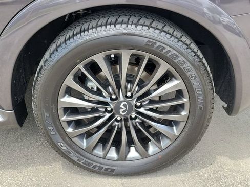 Used 2023 INFINITI QX80 Sensory w/ Cargo Package RWD image 8