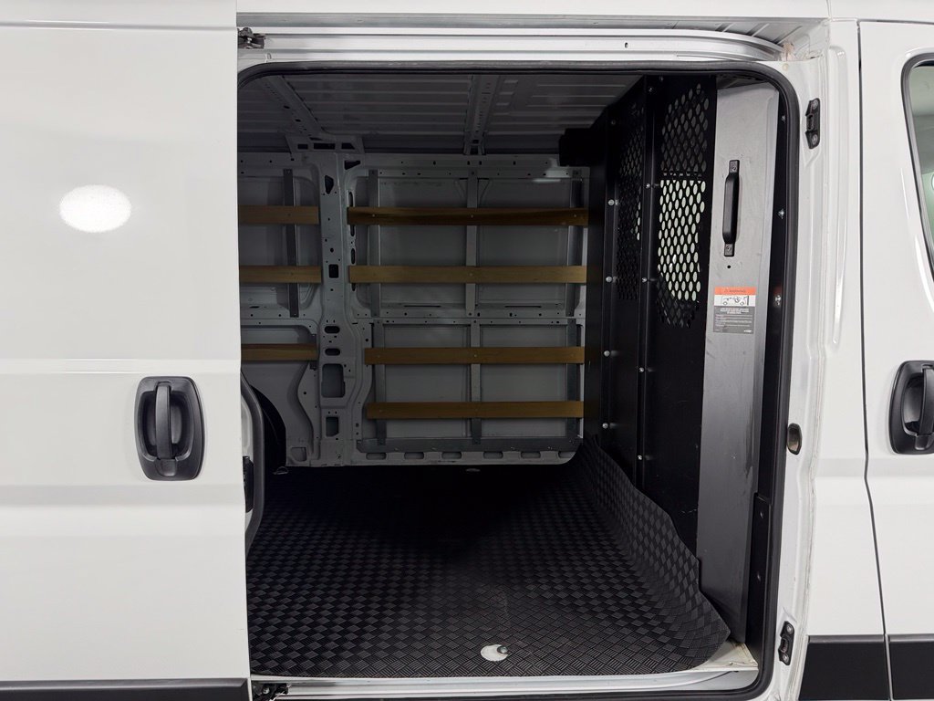 Used 2025 RAM ProMaster 2500 w/ U-Haul Equipment Group FWD image 17